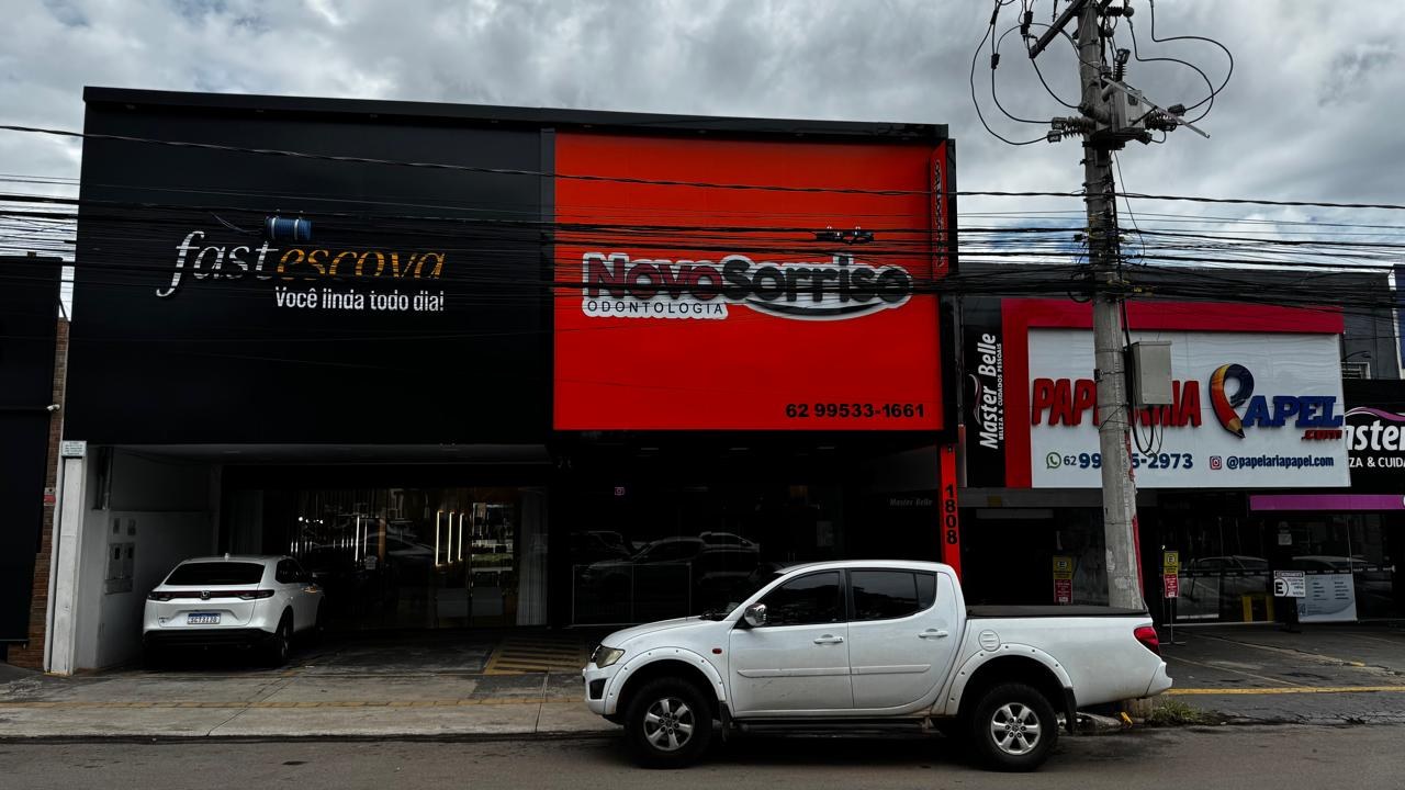 Fachada da unidade Novo Sorriso Goiânia II, na Av. Milão, 1808
